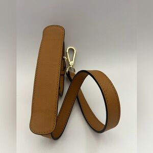 Authentic mcm crossbody sling ⭐️